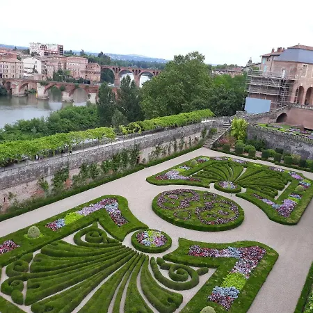De Doat, De Charme 4 Etoiles Dans Le Triangle D Or Proche Gaillac Et Albi Дом отдыха