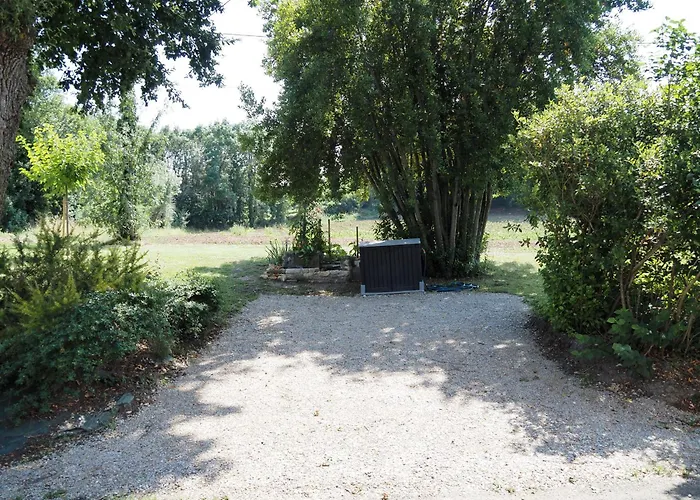 De Doat, De Charme 4 Etoiles Dans Le Triangle D Or Proche Gaillac Et Albi 度假居 *